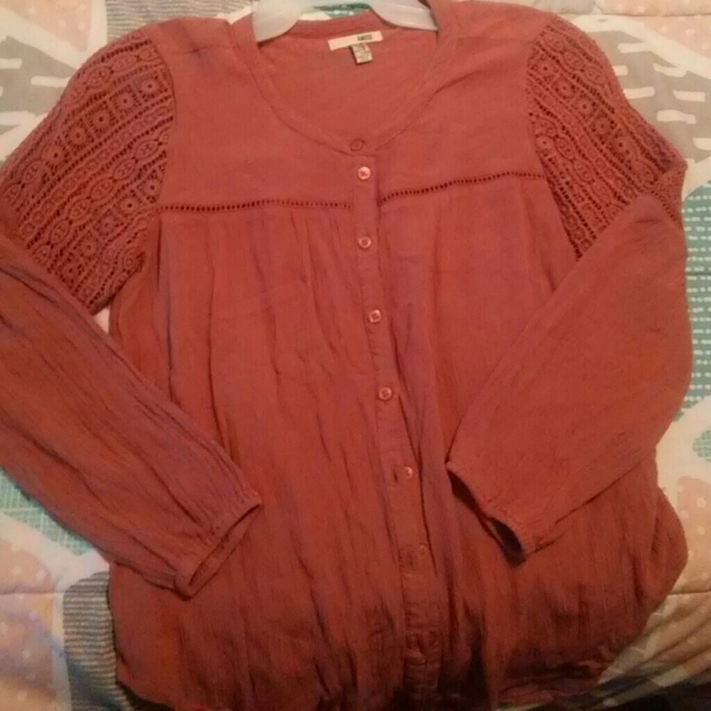 Amuse Society top